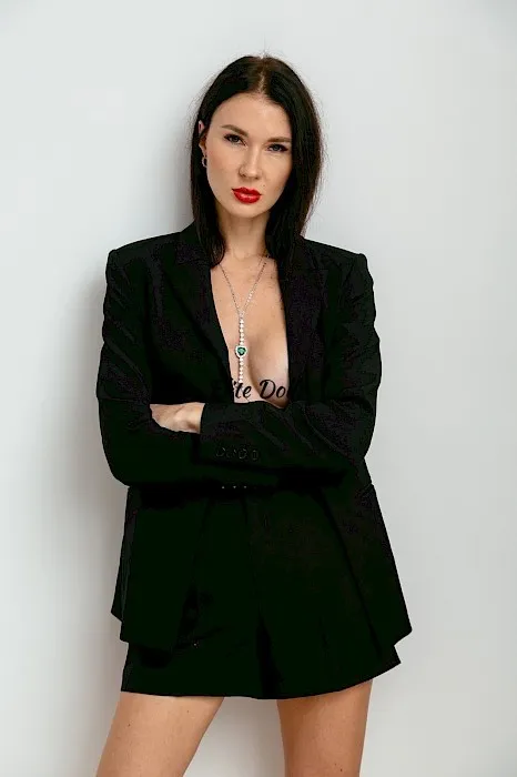 Louise-Picture13